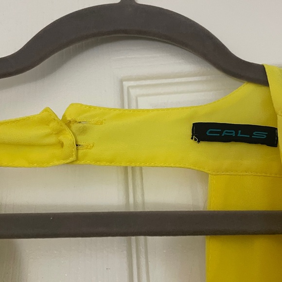 Stylish Yellow and Black Polka Dot Romper - Picture 5 of 13